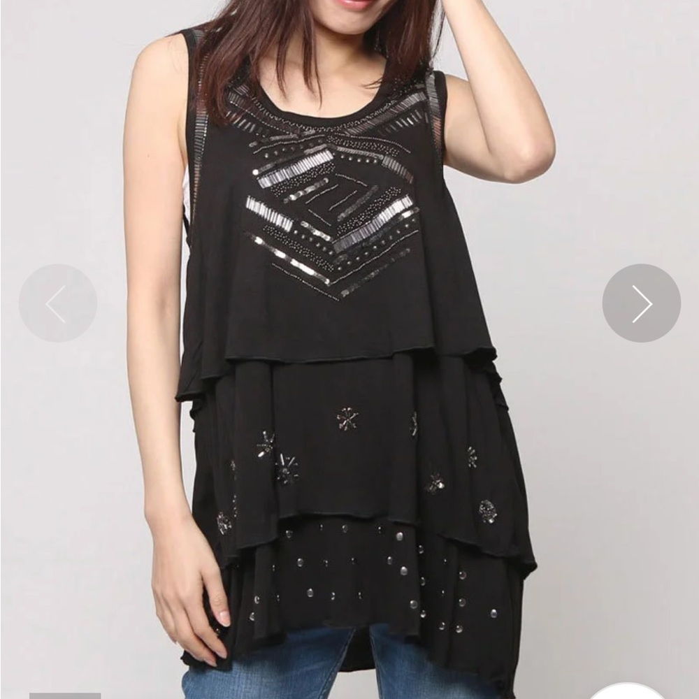 NWT Desigual Top